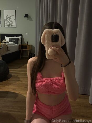 Bell / bellashyx nude photo #25