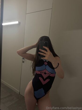 Bell / bellashyx nude photo #38
