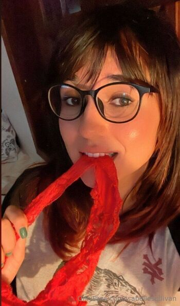 Be / bellasulli nude photo #13