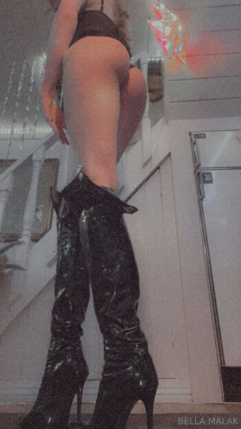 BÈLLA MALAK ꜰʀᴇ / bellathemalak.free nude photo #3