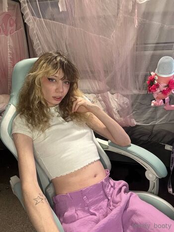 Bell / bellathrnexo / lewdy__booty nude photo #7
