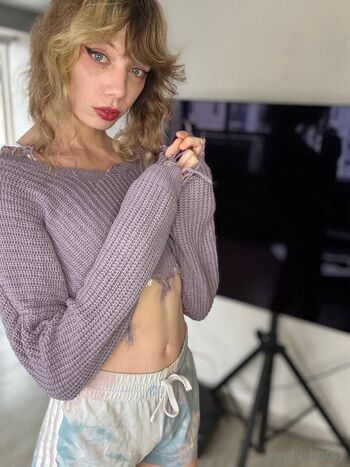 Bell / bellathrnexo / lewdy__booty nude photo #28