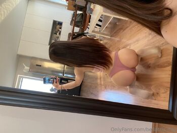 Belle ᡣ𐭩 ꪆৎ / bellatrix.miu nude photo #4