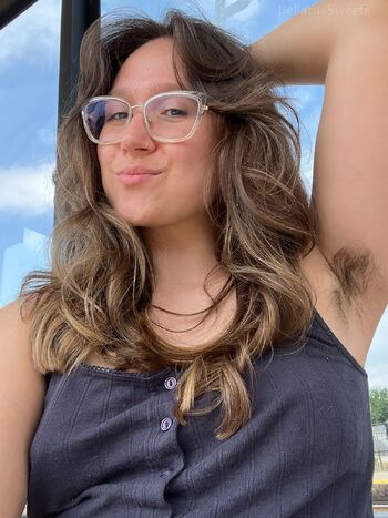 Bella with a bus / bellatrixsweets nude photo #19