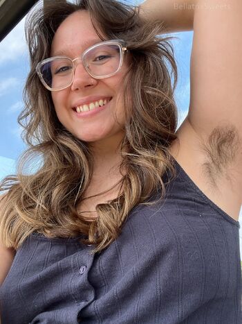 Bella with a bus / bellatrixsweets nude photo #32