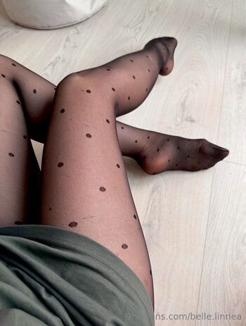 Linne / belle.linnea / labellelinnea nude photo #5