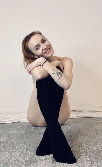 Belle Clair / belleclairefree nude photo #15