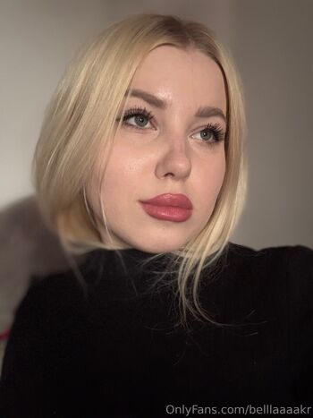 OnlyFans / belllaaaakr nude photo #7