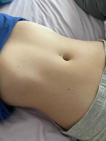 Belly Model (free / bellymodel2 nude photo #5