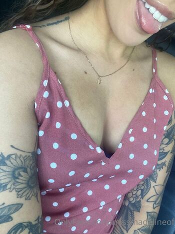 Jo / bendmeovrfree nude photo #7