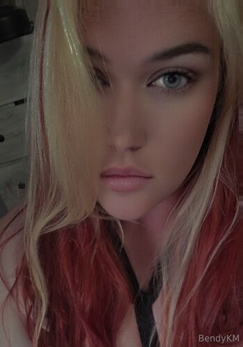 K / bendyandthekinkmachine nude photo #1