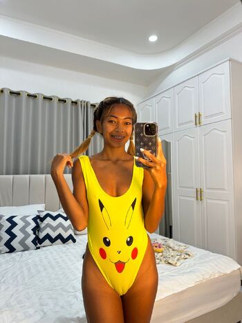 Benz Asi / benzasia nude photo #17