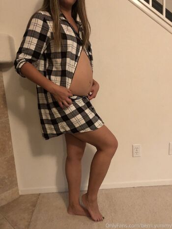 Onakasit / berri.yummy nude photo #5