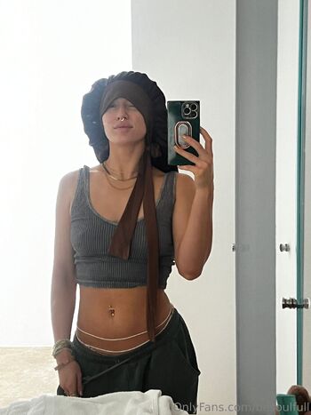 Natural Redhea / besoulfull nude photo #20