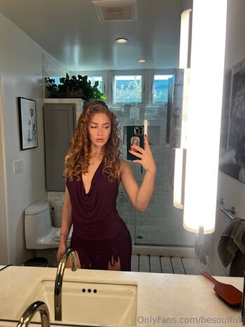 Natural Redhea / besoulfull nude photo #30