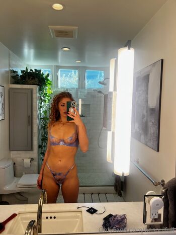 Natural Redhea / besoulfull nude photo #35