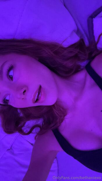 Bethani / bethaniexo nude photo #12