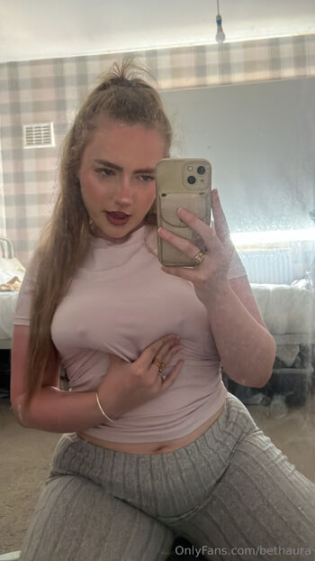 Beth Aur / bethaura nude photo #37