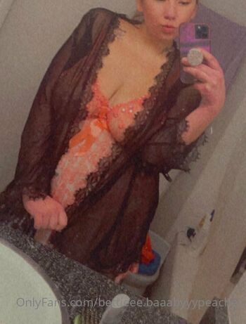 Bettie1. / bettieee.baaabyyypeaches nude photo #18