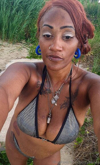 Bettybon3s / bettybones nude photo #10