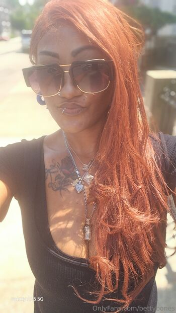 Bettybon3s / bettybones nude photo #26