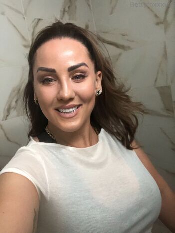 YOUR HONEY GIRL / bettyfoxxxvip nude photo #3