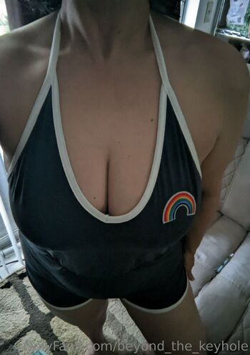 Lorelei Lotu / beyond_the_keyhole / @lorelei_lotus nude photo #9