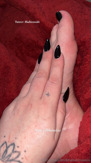 Lex Free / bhabiesnookiii nude photo #36