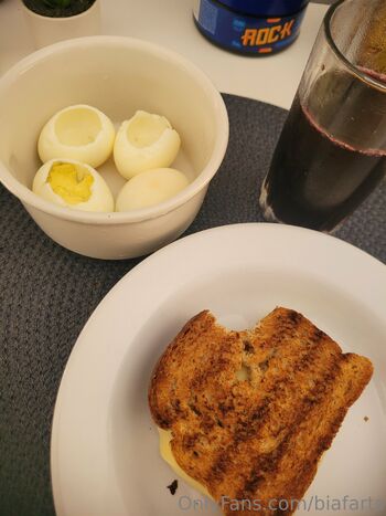 Biafart / bia_farts nude photo #35