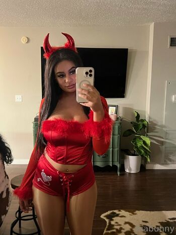 bia / biabunnyy nude photo #19