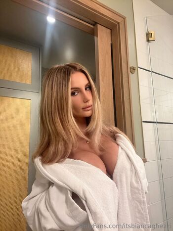 Bianca Ghezz / biancaghezzi nude photo #7