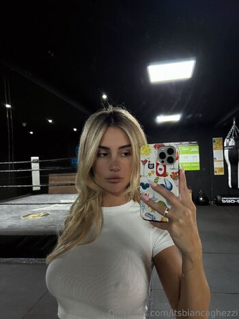 Bianca Ghezz / biancaghezzi nude photo #26