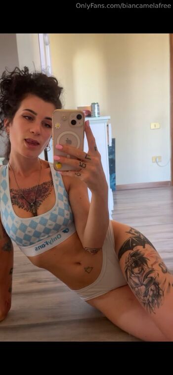 Biancamela_Free / biancamelafree / biancamela8 nude photo #2
