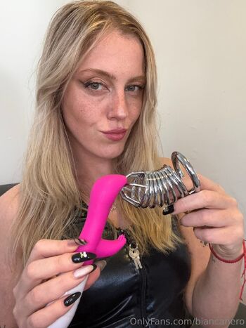 BIANCA VORETRIX / biancanero nude photo #23