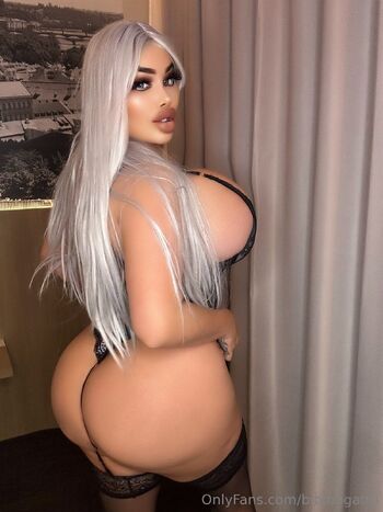 Bibi Bugatt / bibibugattii nude photo #42