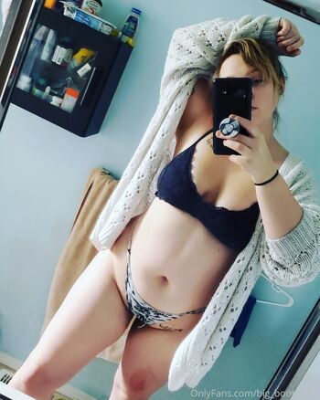 Cutebutt9 / big_booty_95_ nude photo #13