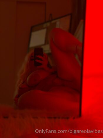 Big Areola Vibe / bigareolavibes nude photo #3