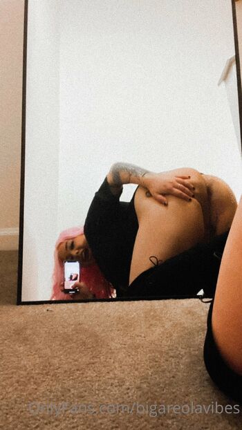 Big Areola Vibe / bigareolavibes nude photo #7