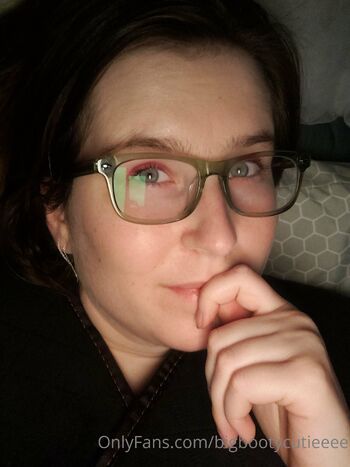 Anna Mari / bigbootycutieeee nude photo #18