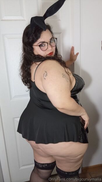 Big curvy Malia Gartne / bigcurvymalia nude photo #17