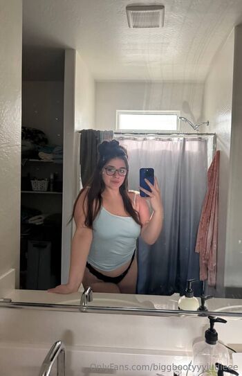 CUTIE JUDIE / biggbootyyyjudieee nude photo #1