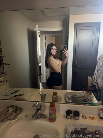 CUTIE JUDIE / biggbootyyyjudieee nude photo #13
