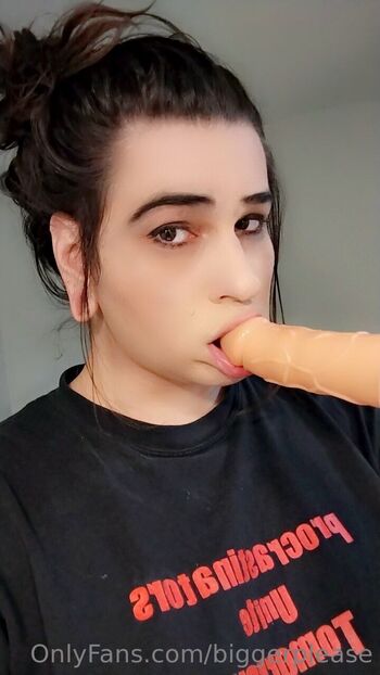 Sara Annik / biggerplease nude photo #12