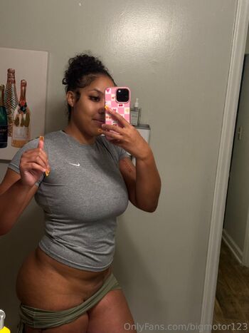 Squrtle / bigmotor123 nude photo #15