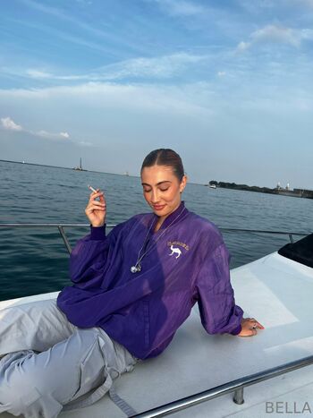 BELL / bigmouthbella / bigmouthbella_ nude photo #24