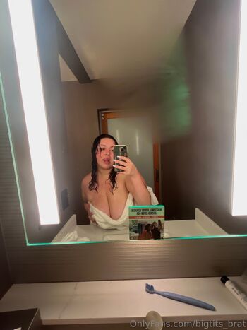 bigtits_bra / bigtits_brat nude photo #30