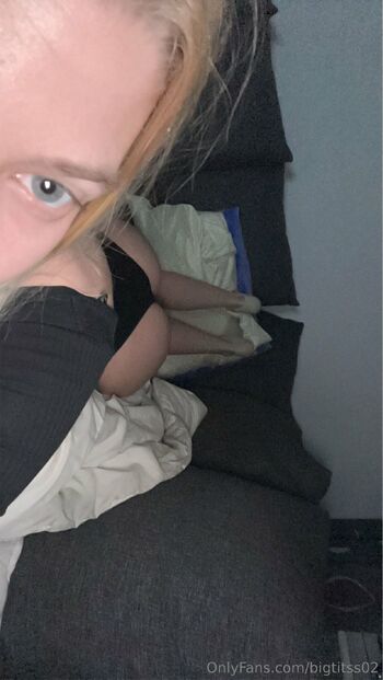 Manda / bigtitss02 nude photo #24