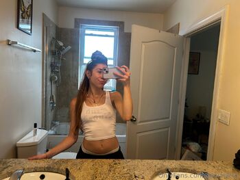 Bella Jad / bikinibites / bella.little3 / sugarbeanxoxo nude photo #2