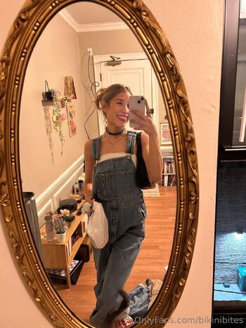 Bella Jad / bikinibites / bella.little3 / sugarbeanxoxo nude photo #11