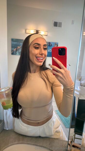 Taru / billiondollarbabie / taruhhh nude photo #5